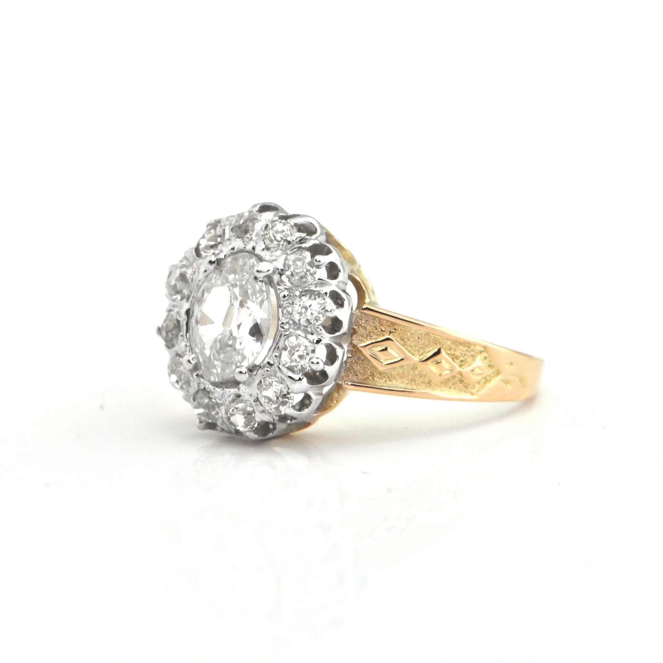 1.75cts Antique Oval old mine cut diamond ring Circa 1880 - GIA certified