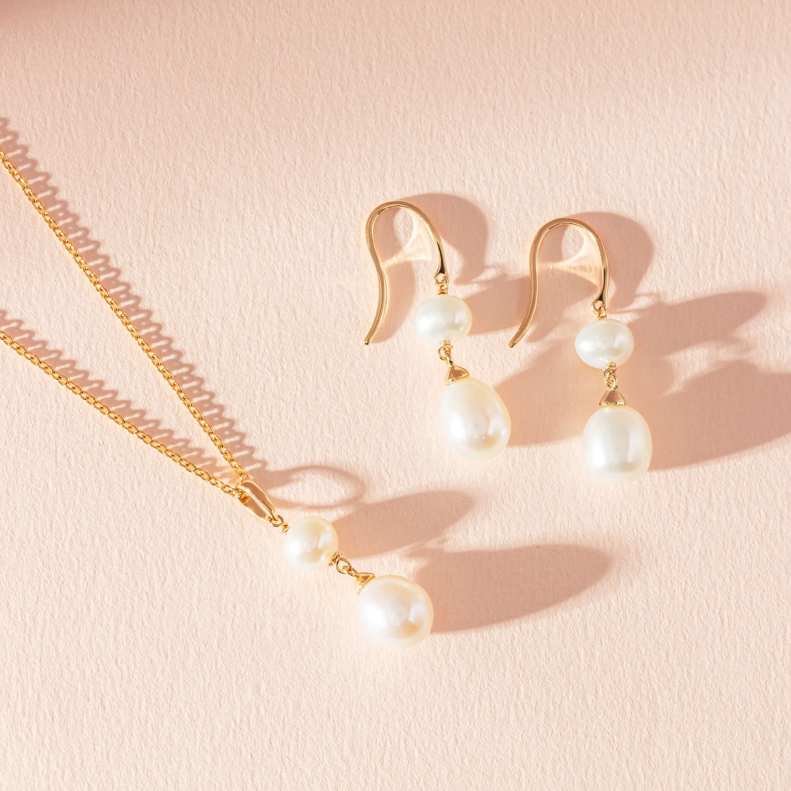 9ct Yellow Gold Freshwater Pearl Rosie Earrings