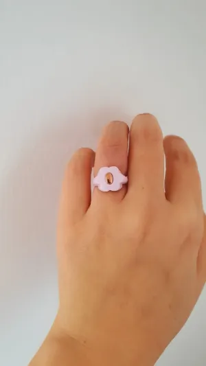 Adjustable Lilac Daisy Ring in 925 Sterling Silver