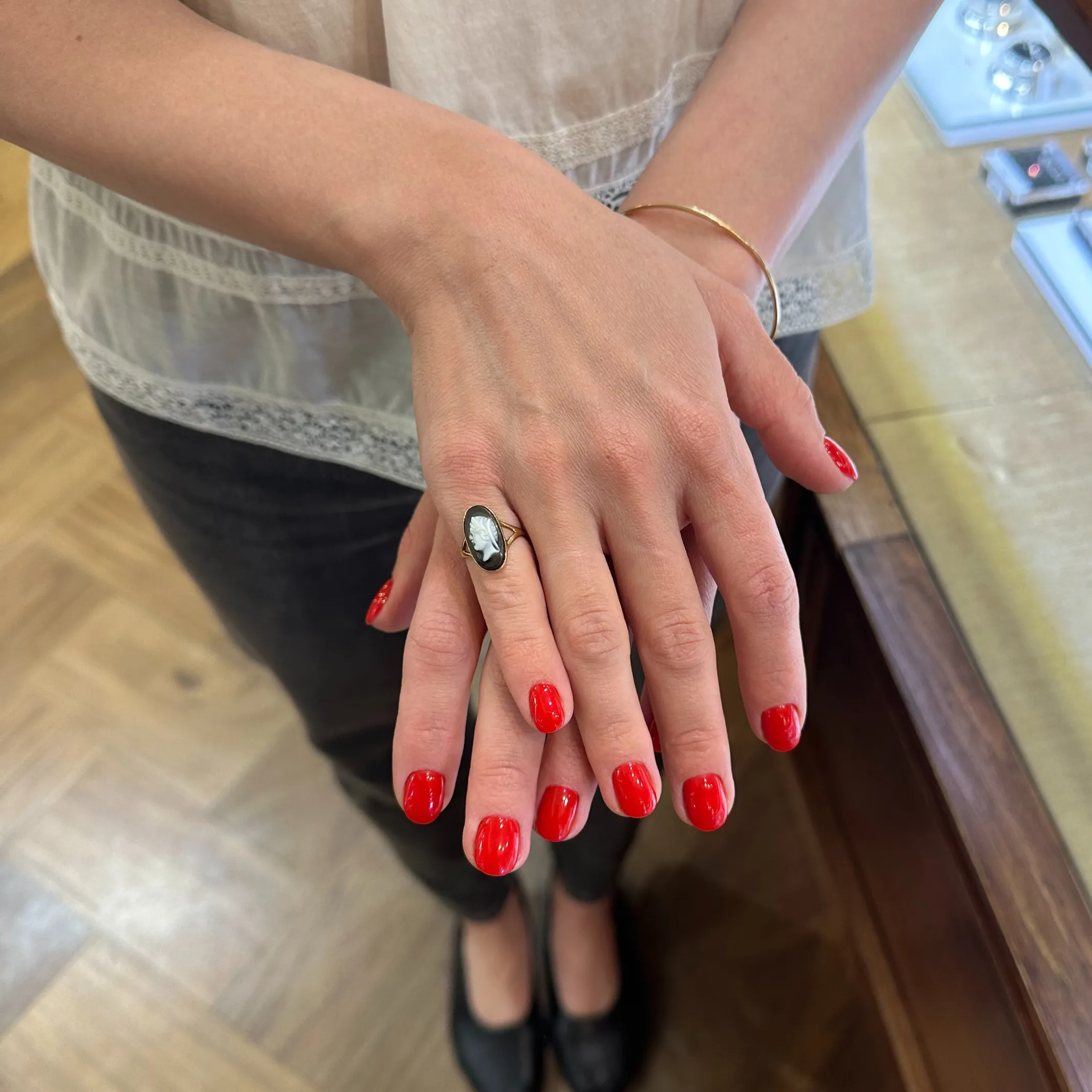 Antique Hardstone Onyx Cameo 14k Gold Ring