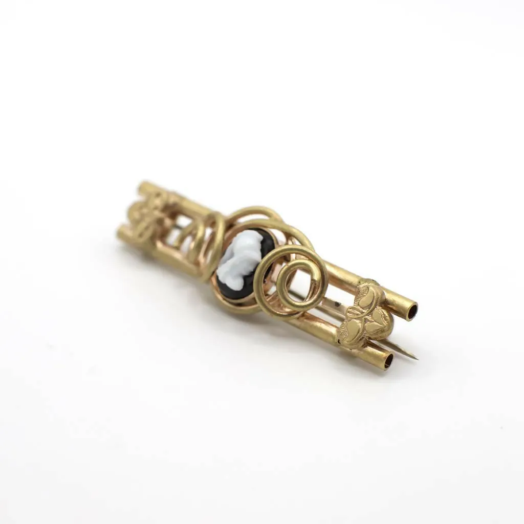 Antique Victorian Simulated Onyx Gold Tone Wrapped Cameo Pin
