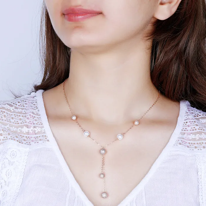 Anushka Sharma Rose Gold Pearlicious Necklace