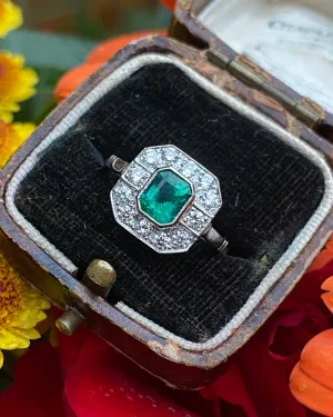 Art Deco Emerald and Diamond Cluster Platinum Ring 0.45ct   0.80ct