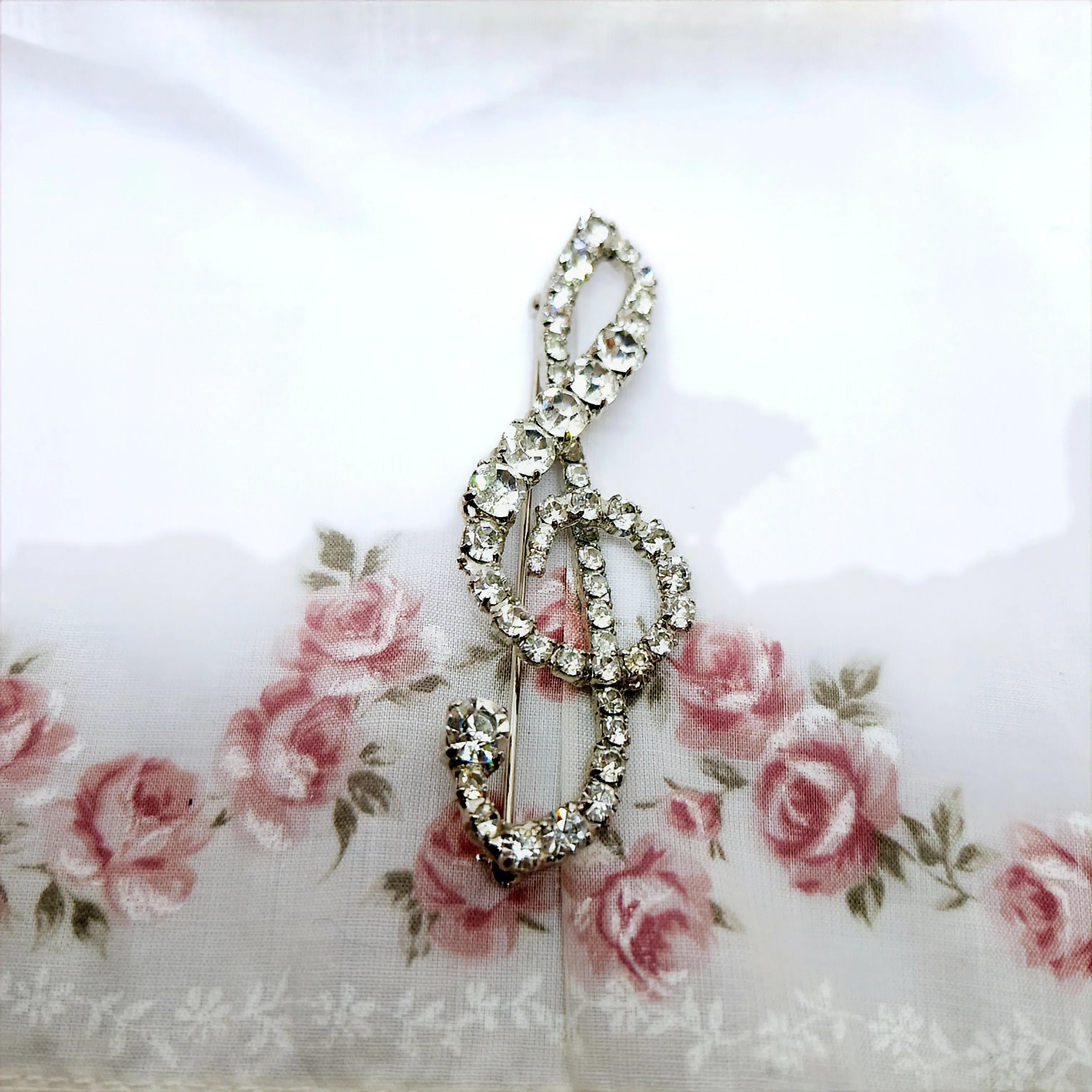 Costume Treble Clef Brooch