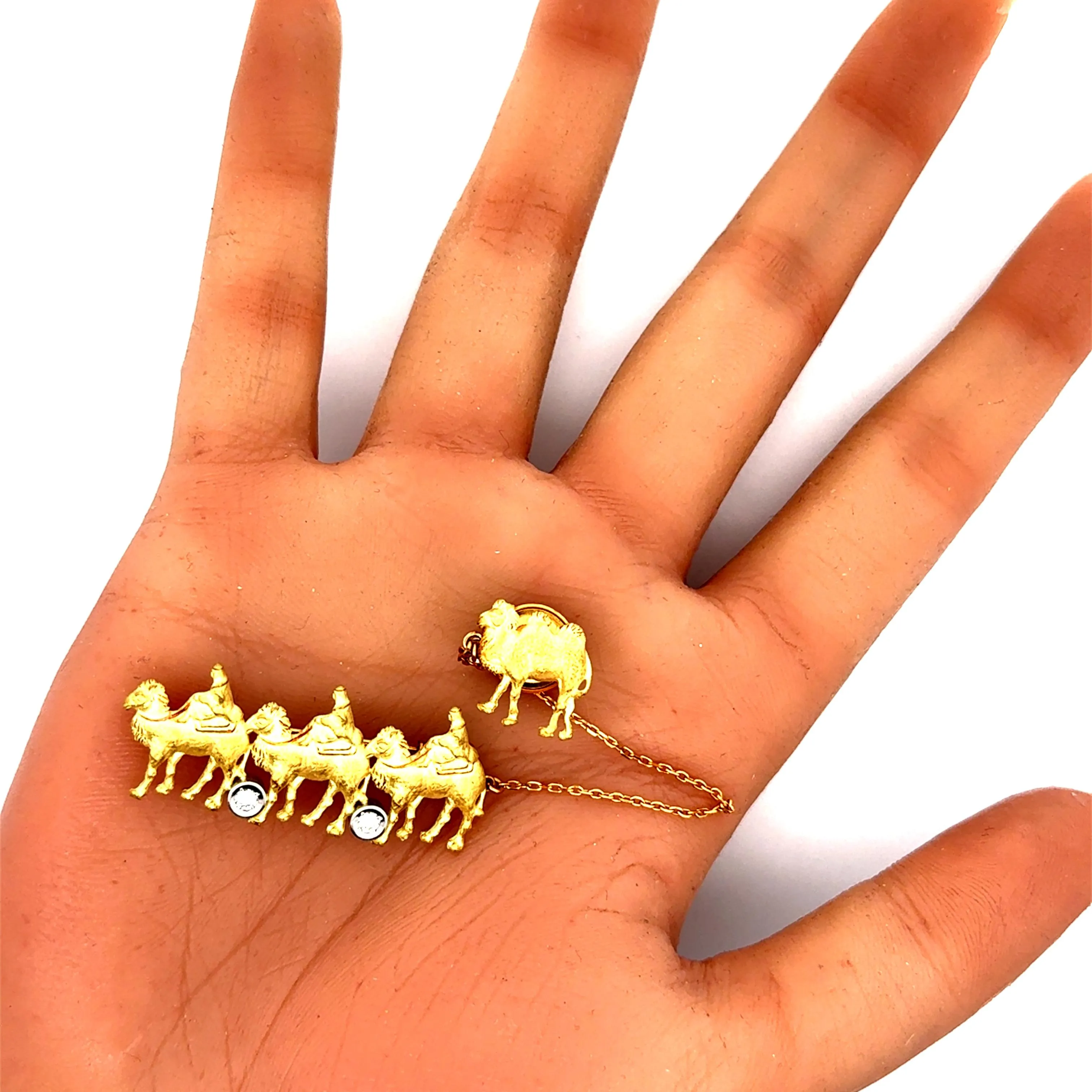 Diamond 18k Yellow Gold Camel with Riders Brooch Tie-Pin Chain