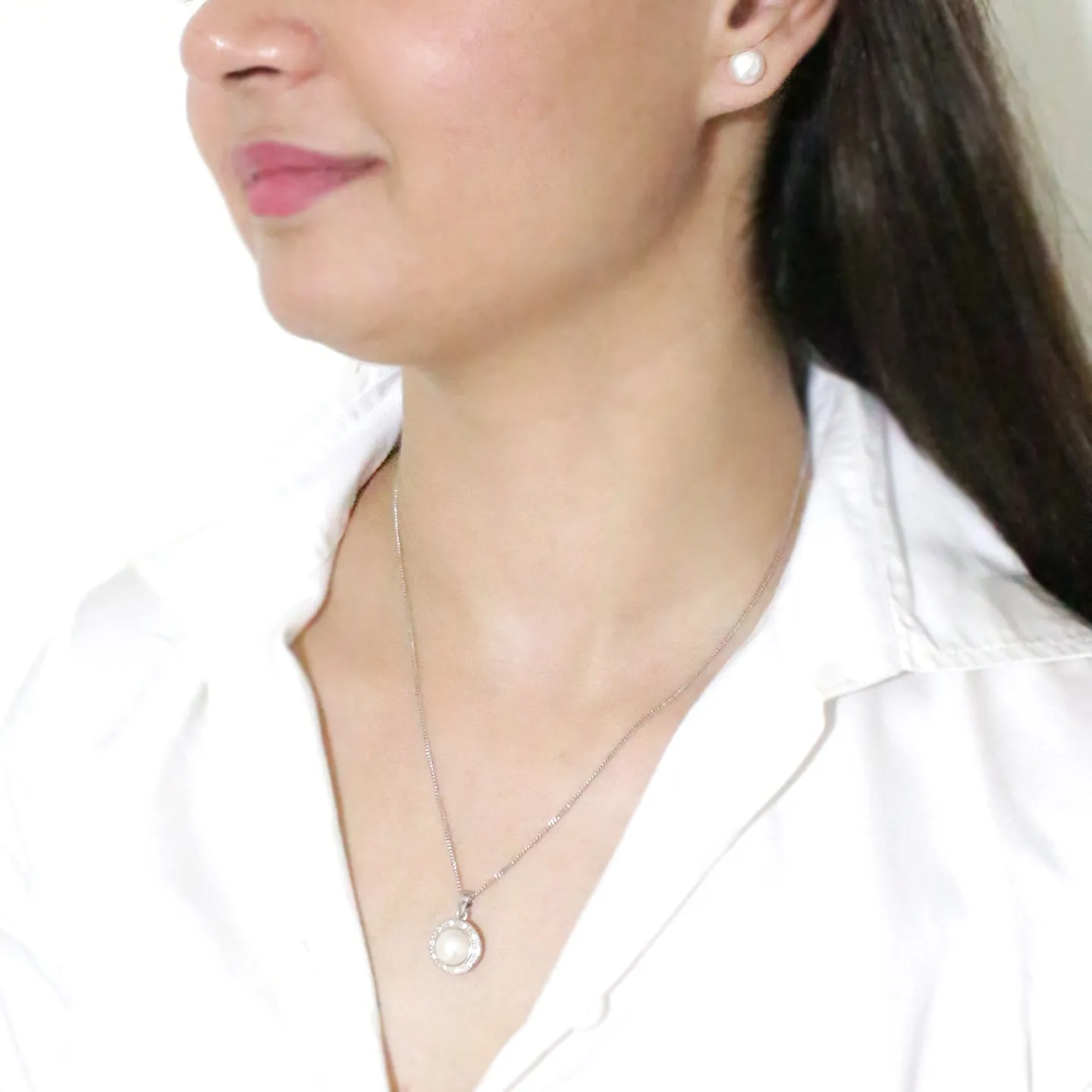 Effortless Elegance Pearl Set with Box Chain