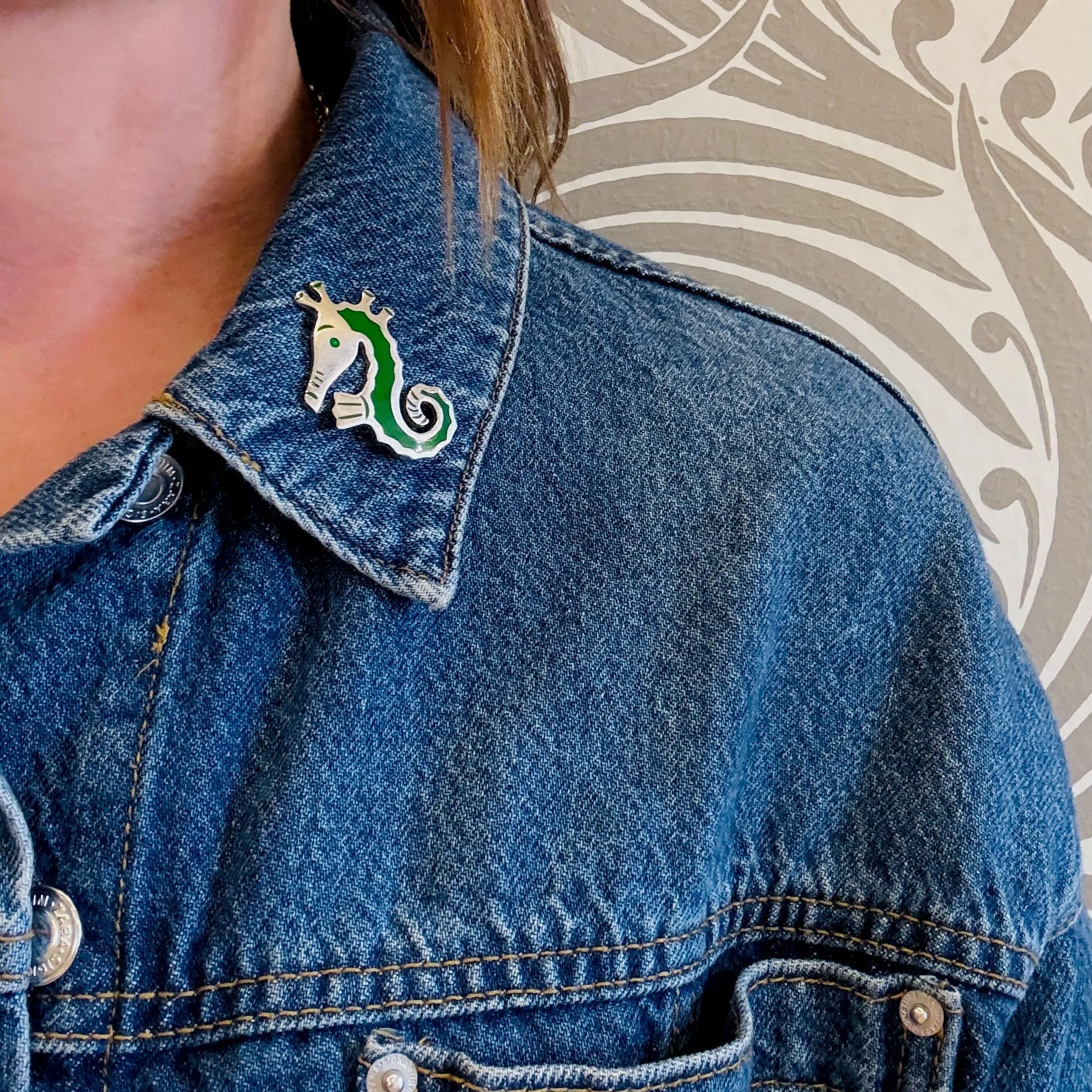 Graphic Sterling & Green Enamel Seahorse Brooch