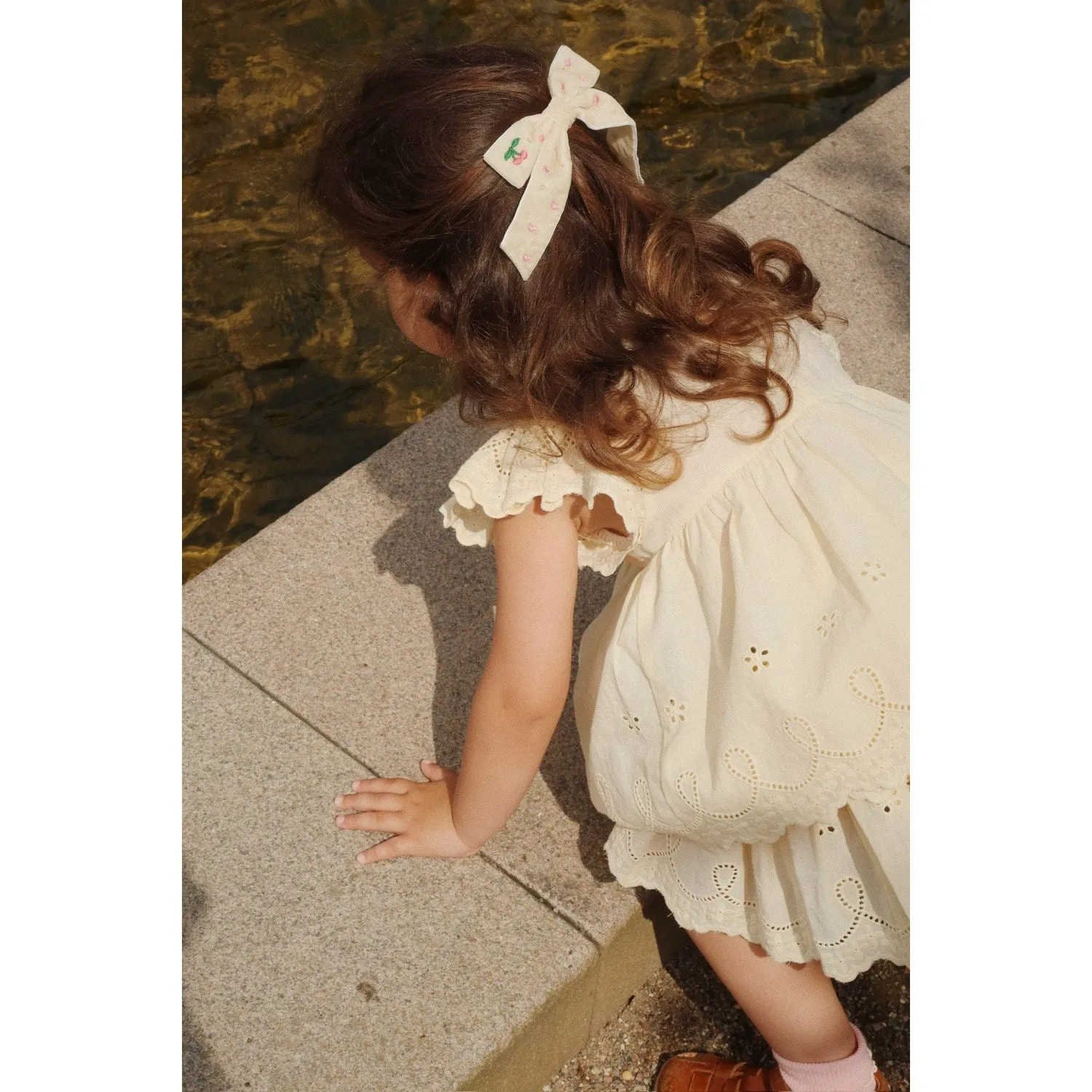 Konges Sl?jd Pearled Ivory Velvet Bow Pearly Hair Clip