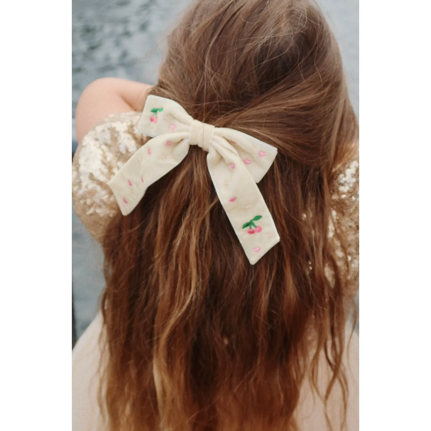 Konges Sl?jd Pearled Ivory Velvet Bow Pearly Hair Clip