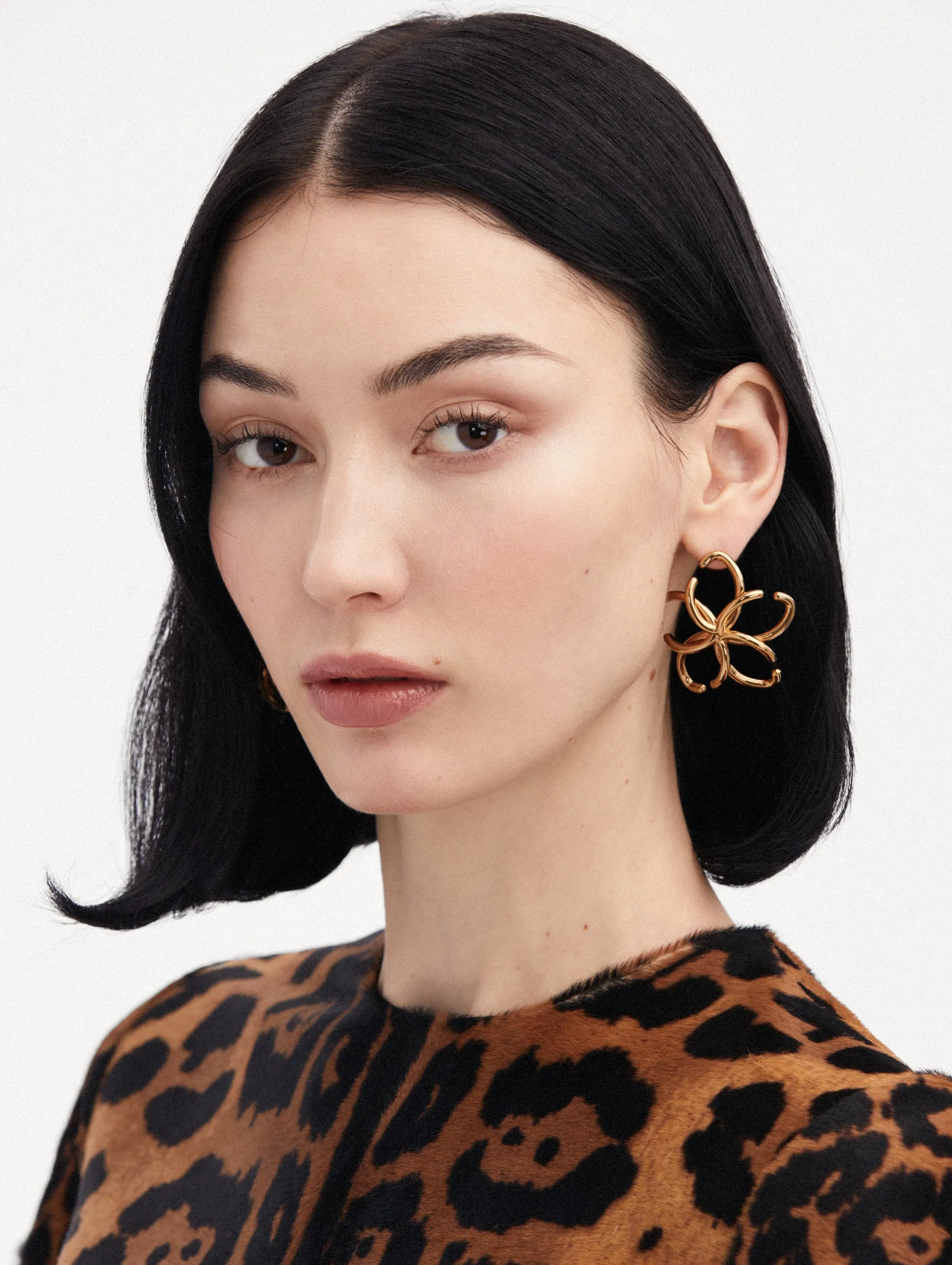 Large O Flower Earrings
