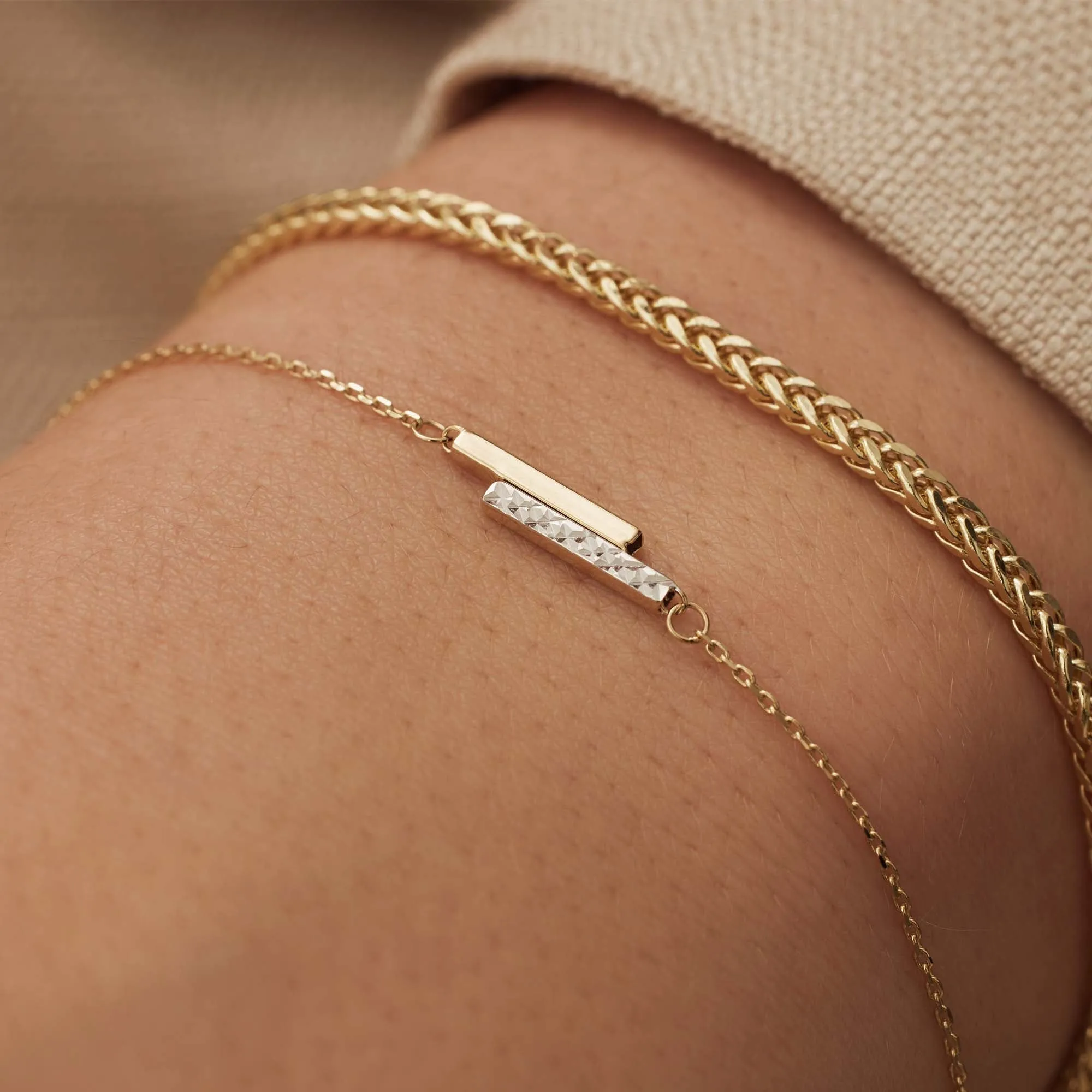 Le Marais Alice 14 karat gold bracelet with 2 rods