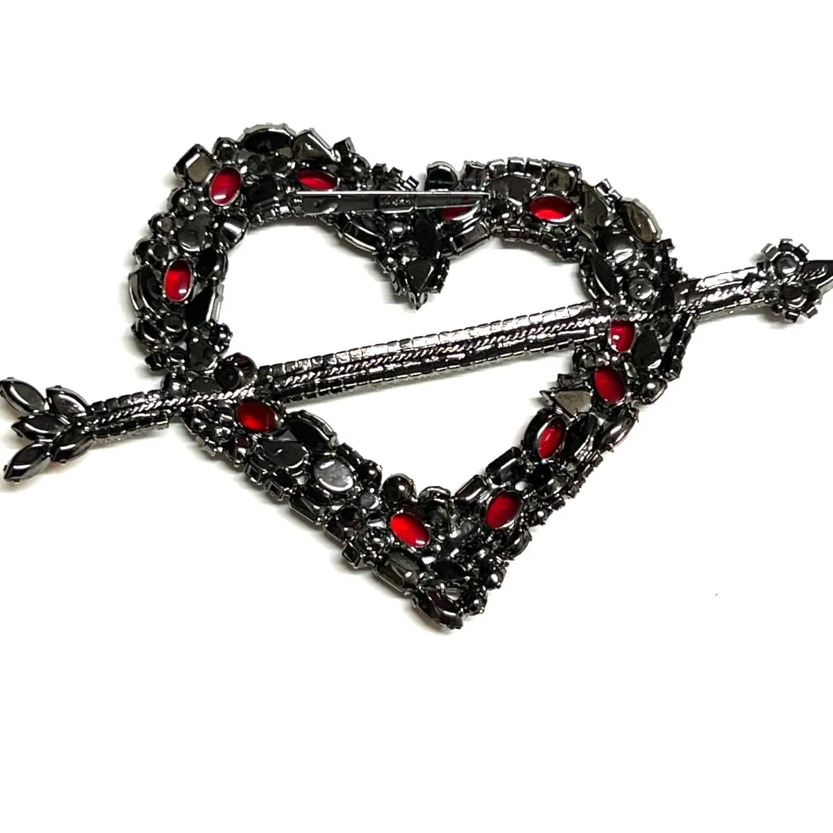 Moans Couture Brooch - You Steal My Heart Away