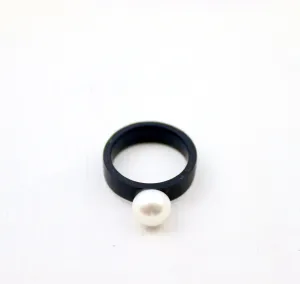 Mod Stackable Pearl Ring with Black Acrylic