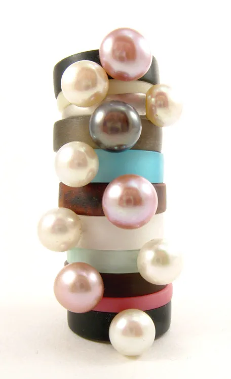 Mod Stackable Pearl Ring with Black Acrylic