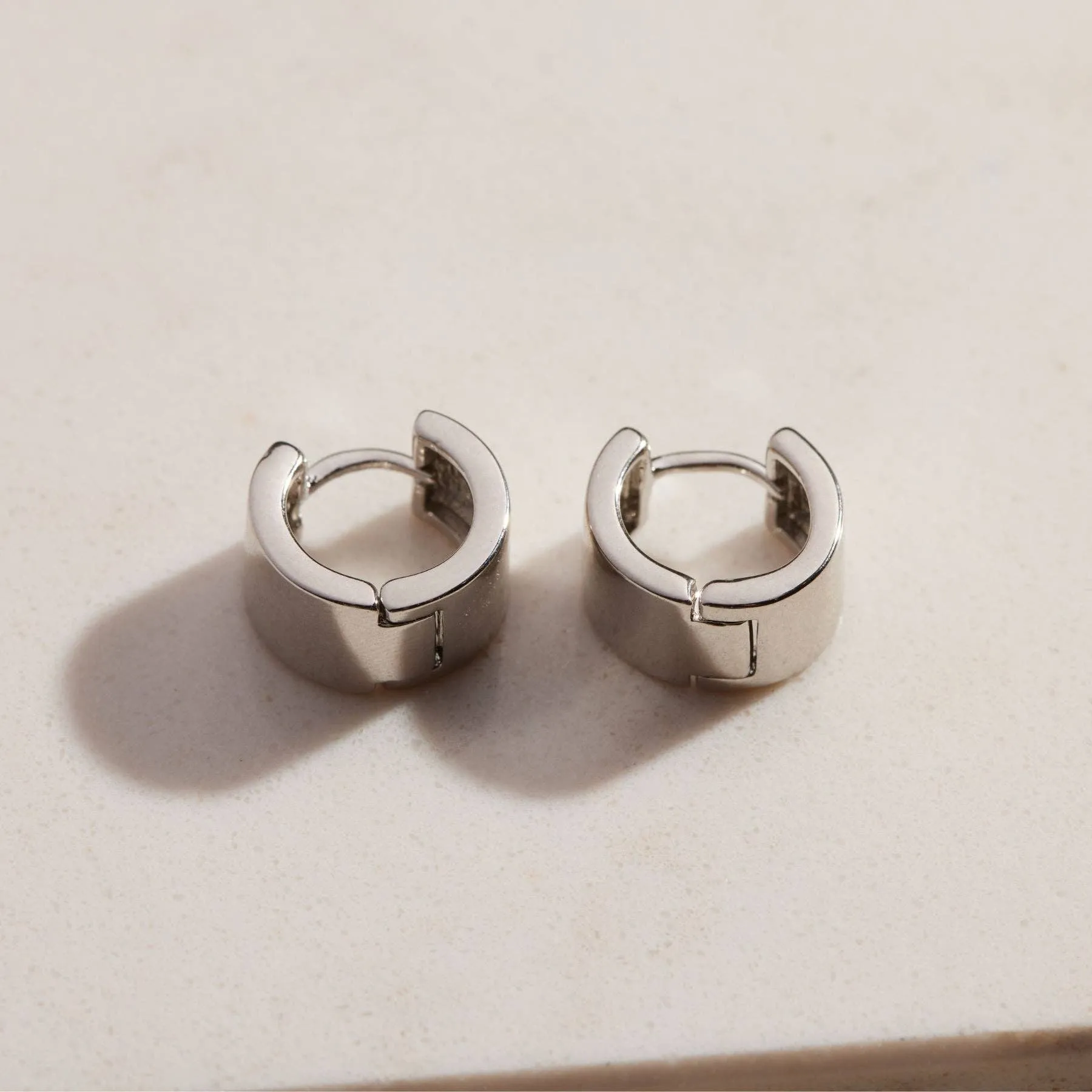 N&S Silver Classic Huggies