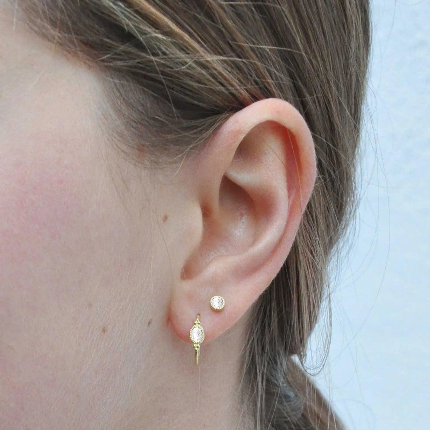 Nova Ear Stud White Topaz - 18k Gold -Sold by piece