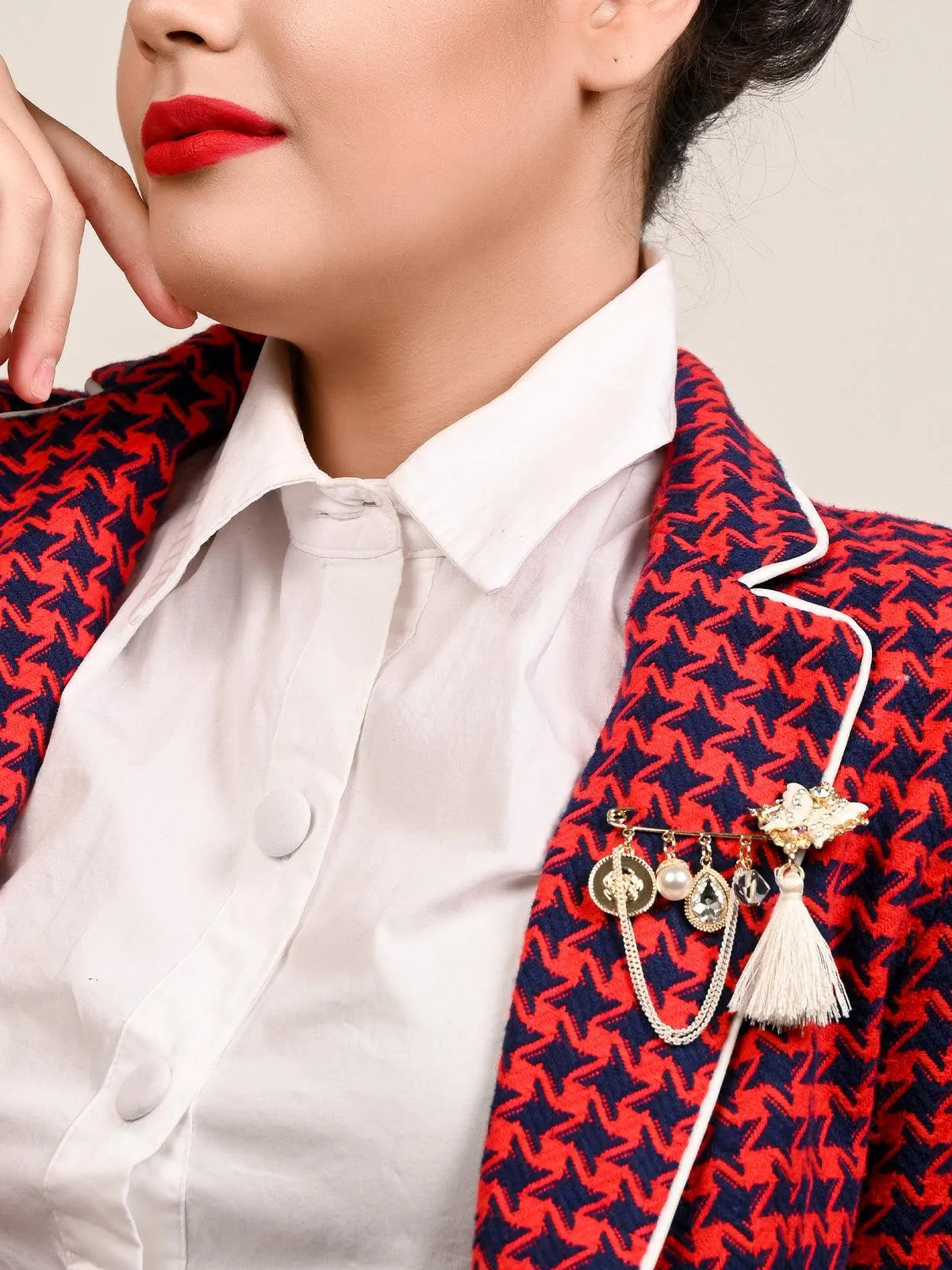 Odette Women Gold And White Metal Brooch