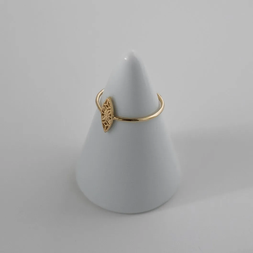 Petite Lace Deco Ring - I