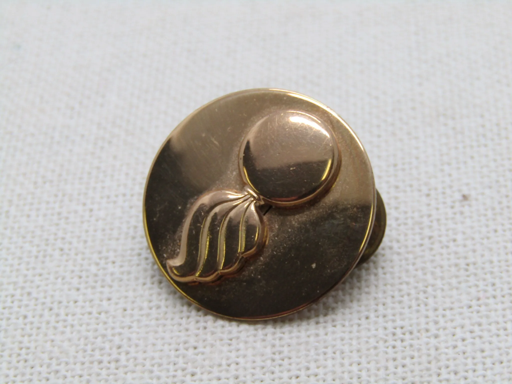US Army Ordnance Corp Collar Disc, Shell and Flame, 1" Krew-G-I