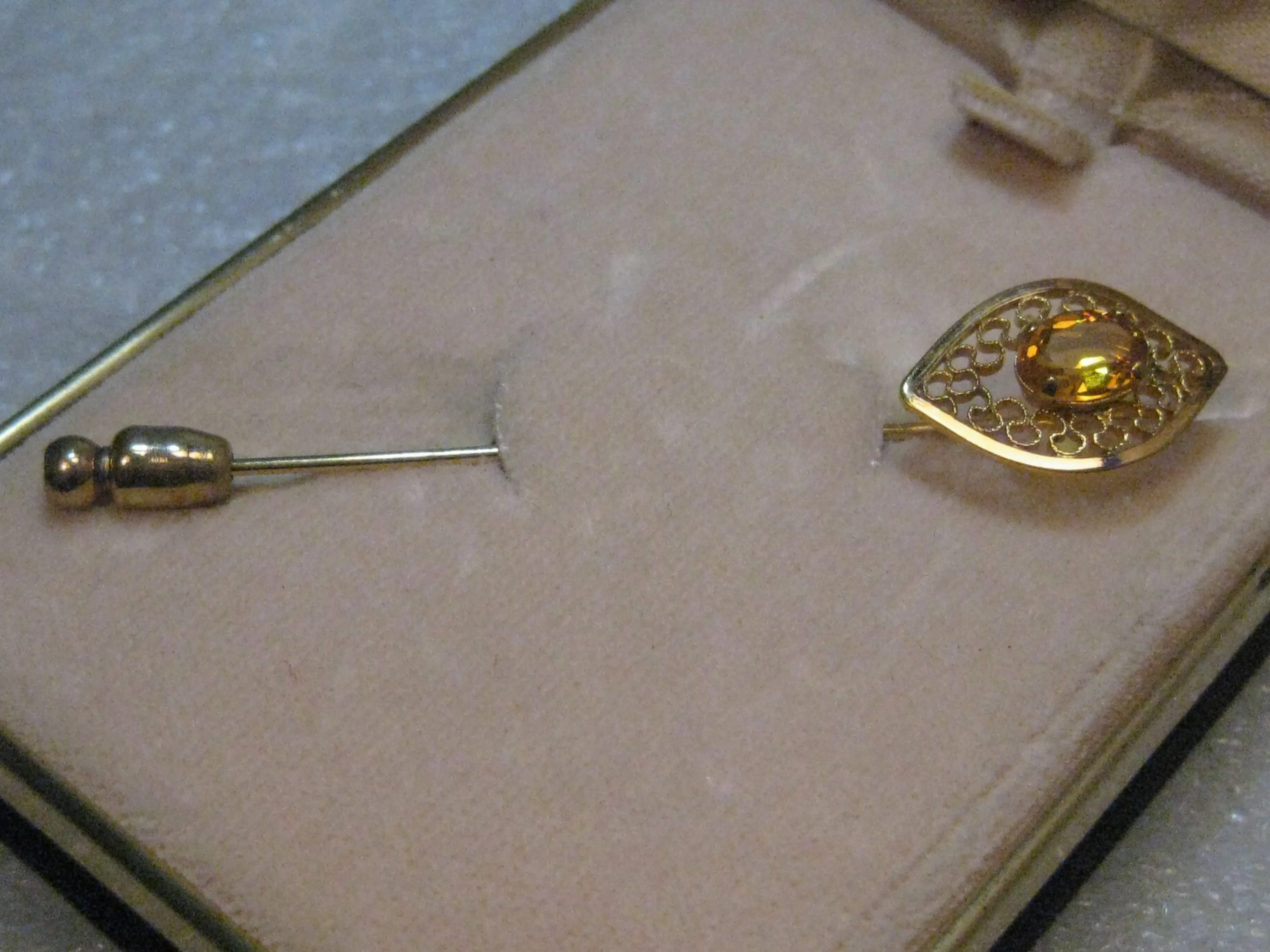 Vintage 14kt Overlay Stick Pin, Yellow Stone, Filigree, In Van Dell Box, 1960's, 2.5"