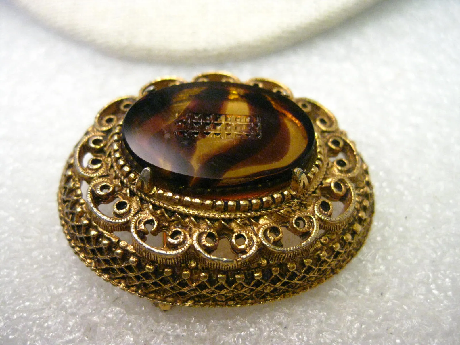 Vintage Amber Brown Glass Brooch, signed Florenza, Mid-Century, Cameo Style