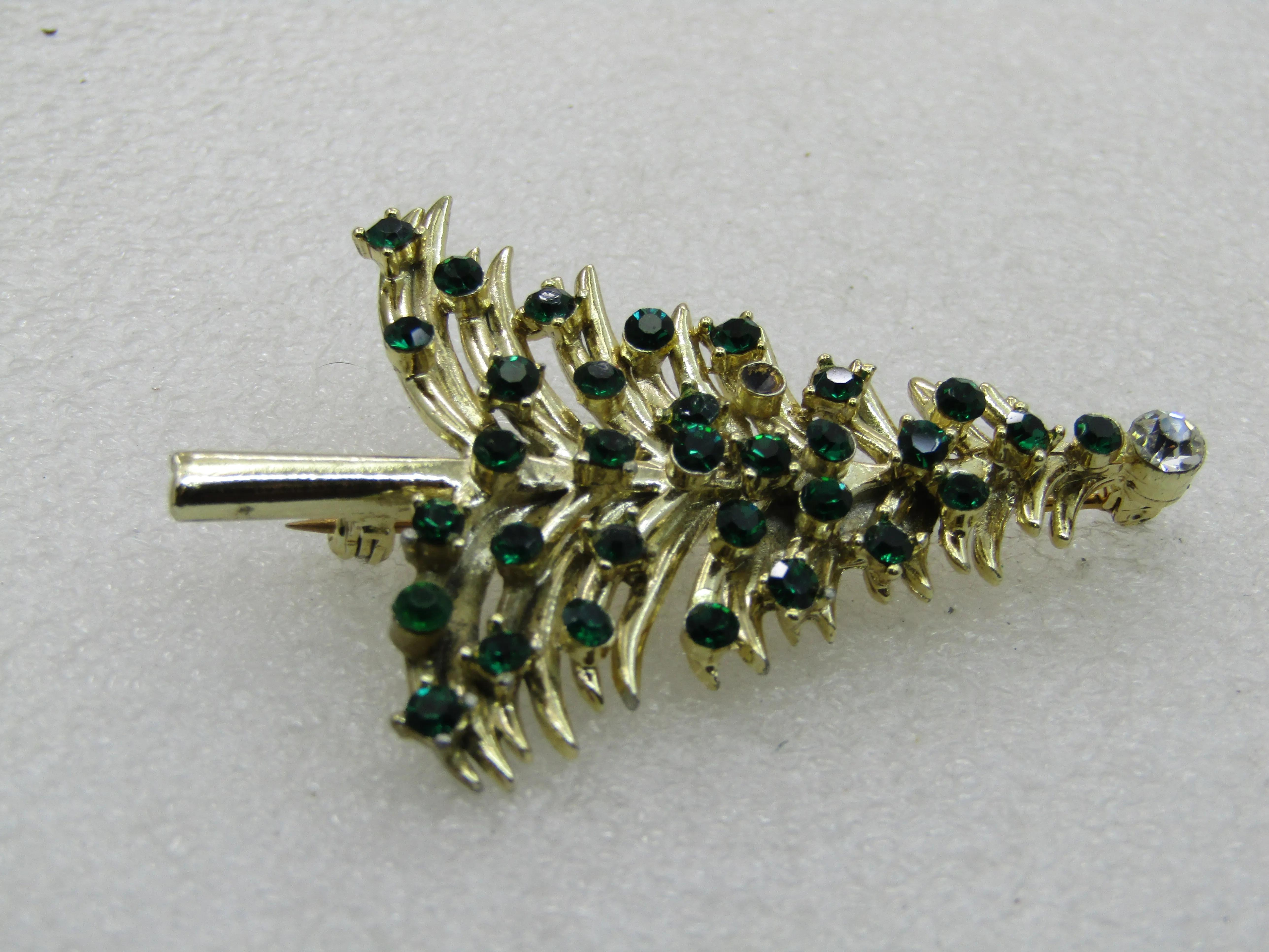 Vintage Dodd's Green Rhinestone Christmas Tree, 2.5"  1960's