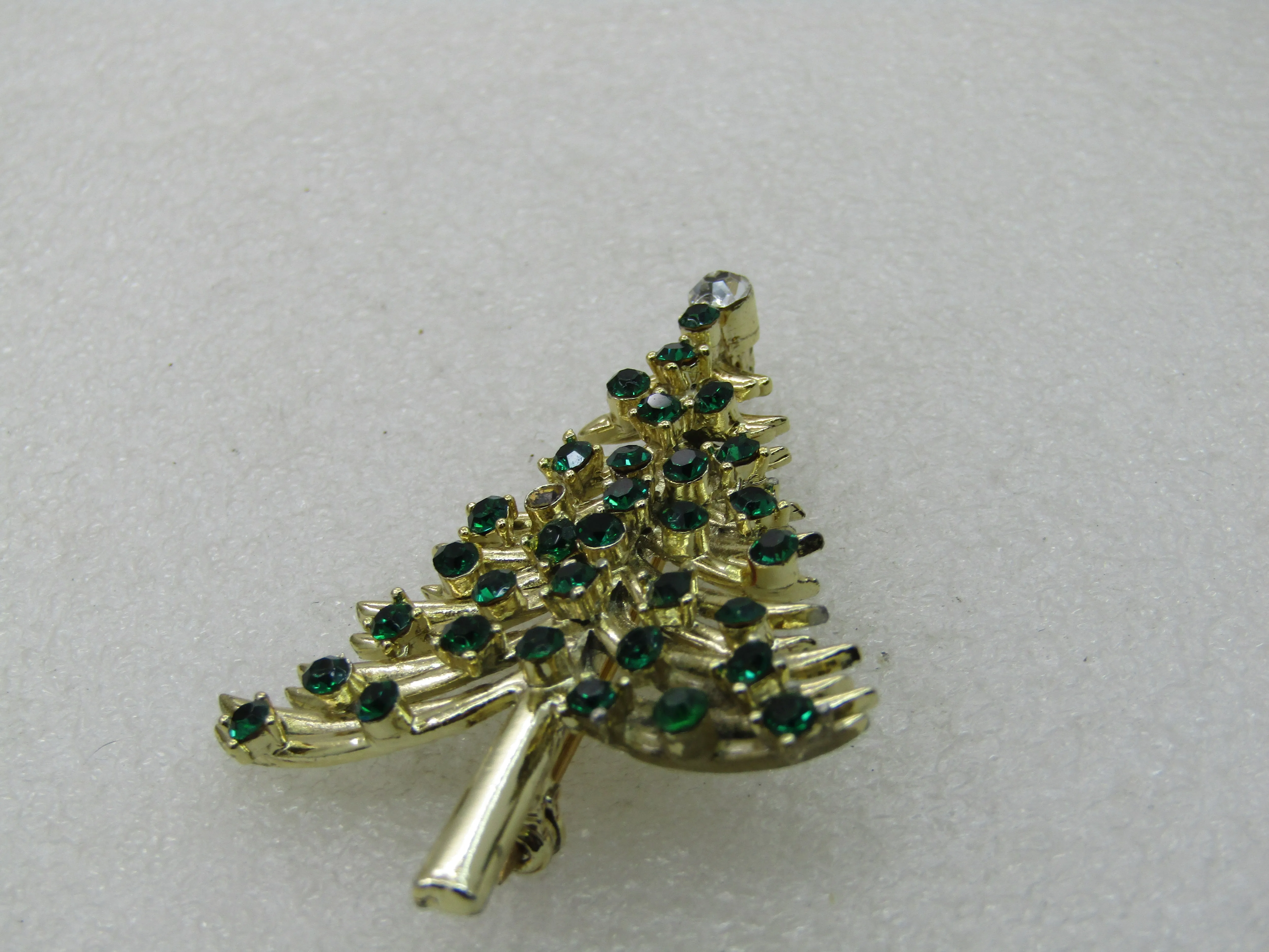 Vintage Dodd's Green Rhinestone Christmas Tree, 2.5"  1960's