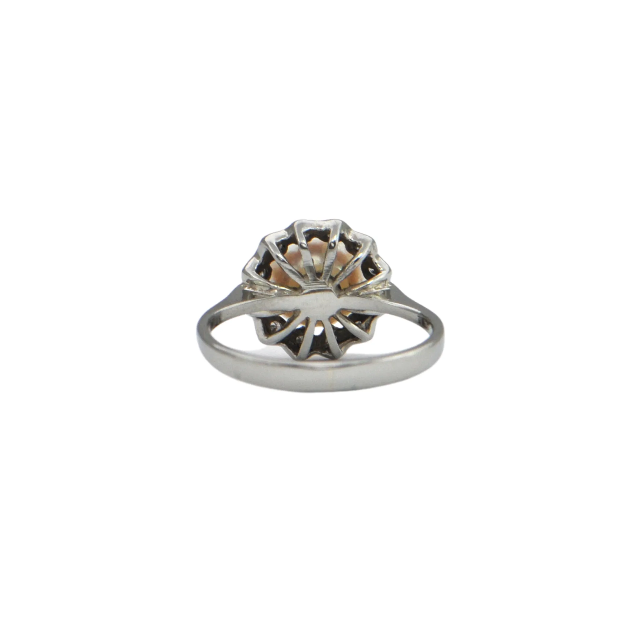 Vintage Pearl and Diamond 18K Gold Ring