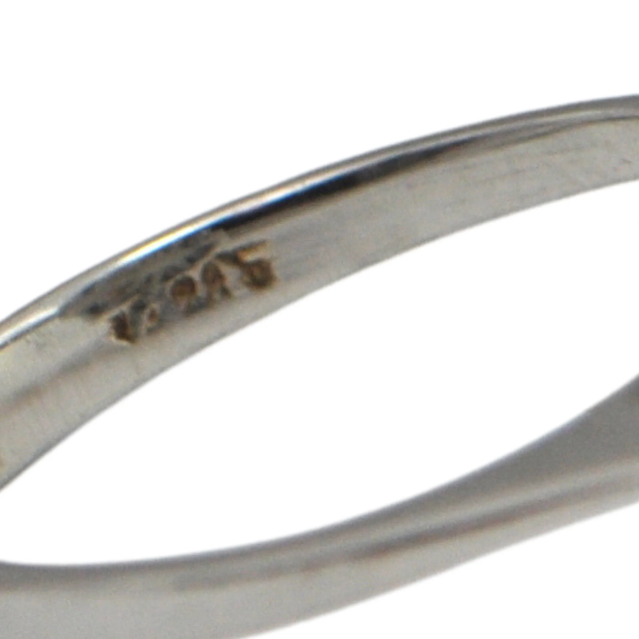 Vintage Pearl and Diamond 18K Gold Ring